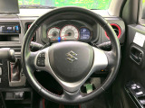 【純正革巻きステアリング】上質な革を使用することで、手にしっかり馴染みとても運転しやすいハンドルです♪