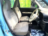 運転席シート廻りは使用感も少なく、良好な状態となっています。丁寧に使われていたことがよくわかりますね。