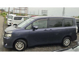 当店では、車両をご覧いただくために、事前の来店予約をおすすめしております。タイミングによっては他のお客様と商談中だったり、車両が一時移動している場合があるためです。