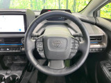 【レーダークルーズコントロール】高速道路での長距離走行が楽に!!自動で速度を保つクルーズコントロールが、衝突軽減システムと連携し、前方の車両を感知して車間を保つように速度調節してくれます!!