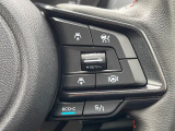 【全車速追従機能付クルーズコントロール】高速道路での長距離走行が楽に!!自動で速度を保つクルーズコントロールが、衝突軽減システムと連携し、前方の車両を感知して車間を保つように速度調節してくれます!!