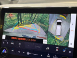 【パノラミックビューモニター】専用のカメラにより、上から見下ろしたような視点で360度クルマの周囲を確認することができます☆死角部分も確認しやすく、狭い場所での切り返しや駐車もスムーズに行えます。
