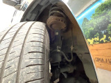 お車を安心してお乗りいただく為には、足回りの定期点検が欠かせません。サービスサポート(有償保証)では無料点検もご提供しており、安心のカーライフをお過ごしいただけるサポート体制が整っています。