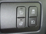 オートマチックハイビームとは、先行車や対向車のライトを認識し、ハイビームとロービームを自動で切り替える機能です。夜道の視界を確保します。詳細は販売店スタッフまでおたずねください。