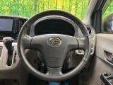 【スマートアシスト】走行中に前方の車両等を認識し、衝突しそうな時は警報とブレーキで衝突回避と被害軽減をアシスト。より安全にドライブをお楽しみいただけます。