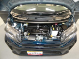 【コンディション良好】エンジンルーム内の各種点検もしっかりと実施いたします。お引き渡し後も安心して毎日の移動に乗っていただけるよう丁寧に整備を行います。