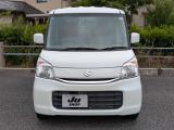 納車の際には、基本交換部品としてエンジンオイル、オイルエレメント、ワイパーラバーを交換いたします。