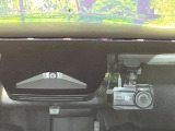 【トヨタセーフティセンス】走行中に前方の車両等を認識し、衝突しそうな時は警報とブレーキで衝突回避と被害軽減をアシスト。より安全にドライブをお楽しみいただけます。