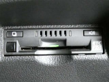 高速道路を賢く使うETC2.0装備です。高速道路とクルマが情報を連携して渋滞の迂回ルートや災害時の適切な誘導をしてくれたりします。