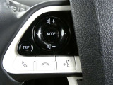 Bluetooth接続でハンドルを握ったままステアリングスイッチで電話のワイヤレス通信が可能です。