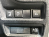 【パワースライドドア】スマートキーや運転席のスイッチでスライドドアの開閉が可能♪電動だから力を入れてドアを開ける必要が無く、小さいお子様でも、重い荷物を持っている時もラクに開け閉めできます♪