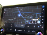 メーカー装着のディスプレイオーディオを装備しております。