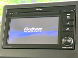 【ディスプレイオーディオ】お持ちのスマホやMP3プレイヤーとの無線接続で音楽再生が可能!コードで繋ぐわずらわしさも無く、手軽にお気に入りの音楽を楽しめます。