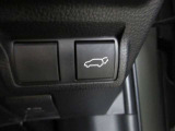 【パワーバックドアスイッチ】運転席からスイッチ操作でバックドアを自動開閉でき、とても便利です!