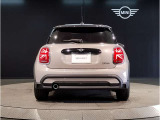【MINI認定中古車】MINIのご購入はぜひMINI正規ディーラーで!メーカー基準の納車前点検整備を全車実施。規定整備を実施された車両にのみ付帯出来る全国保証。
