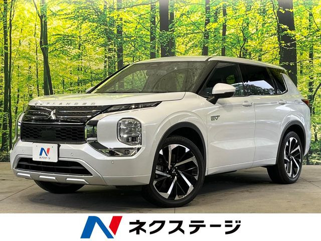 アウトランダー PHEV 2.4 P 4WD 