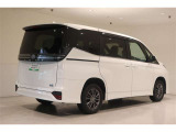 ★トヨタ認定中古車ライト★ 1年間走行距離無制限の「ロングラン保証」が付いています。全国約5,000ヶ所のトヨタのお店で保証修理可能です。お出かけ先でも安心です。選べる延長保証もご用意しています。
