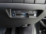 ETCを装備しています。高速道路の料金が後払いなので、料金所で止まることが無く、ノンストップでスイスイ進めます。