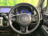 【純正革巻きステアリング】上質な革を使用することで、手にしっかり馴染みとても運転しやすいハンドルです♪