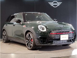 気密性の高いMINIは外観のかわいらしさとは裏腹に、外の雑音を遮り、高級感のある快適なドライブをお楽しみいただけます