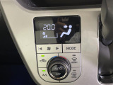 【 オートエアコン 】車内温度を感知して自動で温度調整をしてくれるのでいつでも快適な車内空間を創り上げます!