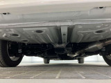 下回りも要チェックポイントです!当店では県外のお車も仕入れておりますので、下回りも綺麗な状態です!