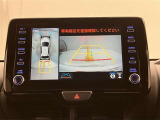 安全機能のバックモニター&全周囲モニターも装備です。