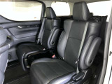 ゆとりある広々とした車内空間は、ドライブを始め買い物やレジャーなど、幅広く活躍します。一人でもみんなとでもお出かけを楽しみましょう!