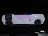 必要に応じてメーター内に地図や車両のインフォメーションなどを切り替え表示できるバーチャルコクピット