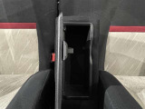 コンソールボックス。