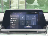 【Bluetooth】ナビゲーションと携帯電話/スマートフォンをBluetooth接続することができます。接続するとハンズフリーで使用することができるので、とても便利です。