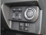 入庫時・販売時・納車前に、弊社基準の68項目に及ぶ点検整備を実施しております。