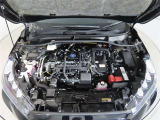 車にとって、とても大切な部分のエンジンルーム。綺麗に清掃済みで安心です。