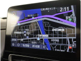 純正ナビを装備。タッチパネル式で使いやすく、お出かけもラクラクです。