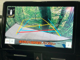 【バックカメラ】駐車時に後方がリアルタイム映像で確認できます。大型商業施設や立体駐車場での駐車時や、夜間のバック時に大活躍!運転スキルに関わらず、今や必須となった装備のひとつです!