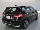 どの角度からもBMWのフォルムが際立ちます。