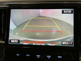 バックガイドモニターで、後方を確認しながら安心して駐車することができます。運転初心者も熟練者も必須の機能ですよ!