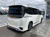 全国のトヨタディーラーにて保証が受けられるロングラン保証が1年間無料でつきます。別途費用にて3年間に延長できます。