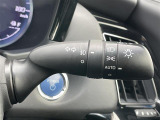 【オートライト(AUTO)】外の明るさをシステムが感知して、自動でヘッドライトが点灯します。ヘッドライトをつけ忘れを防ぐ便利機能です。