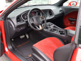 他の中古車販売店とは、異なった商品展開を実現するため、米国・Mitsuoka Motors Americaと連携を取りながらいち早く行動し、需要の先端商品を供給する体制づくりに努めています。