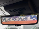 【デジタルインナーミラー】後席の大きな荷物や同乗者で後方が確認しづらい時でも安心!カメラが撮影した車両後方の映像をルームミラー内に表示。クリアな視界で状況の確認が可能です!