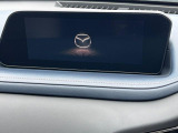【メーカー8型純正ナビ】インテリアに溶け込むスタイリッシュな「専用設計」メーカーナビを装備♪視認性や操作性など基本性能にも優れ、より上質なカーライフをお楽しみいただけま