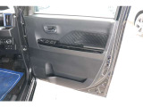 ★運転席ドアパネル内張★目立つ使用感はございません★