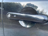 運転席側のドアノブです。使用感がある傷がありますが、ご納車時には綺麗にさせていただきますのでご安心下さい。