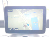 ●ベンツ純正ナビ:一体感のあるナビは、高級感ある車内を演出してくれます。Bluetooth再生などオーディオ機能も充実しておりますので、運転もより楽しめます♪