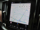 Google マップ 目的地までの最適なルート探しは Google マップにお任せください。シンプルな車載ナビゲーションは、最新の交通情報に基づいたリルート機能も搭載しています。