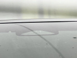 【トヨタセーフティセンス】走行中に前方の車両等を認識し、衝突しそうな時は警報とブレーキで衝突回避と被害軽減をアシスト。より安全にドライブをお楽しみいただけます。
