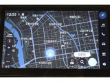 スマホやiPhoneと連携し、対応アプリを表示させて使うディスプレイオーディオPlus。CD・DVD・フルセグTV対応です。ナビ連動ETC2.0搭載。利用日や料金確認がモニターで出来ますよ。