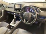 この車で色んな場所へドライブに出かけてみませんか。