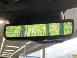 【デジタルインナーミラー】後席の大きな荷物や同乗者で後方が確認しづらい時でも安心!カメラが撮影した車両後方の映像をルームミラー内に表示。クリアな視界で状況の確認が可能です!